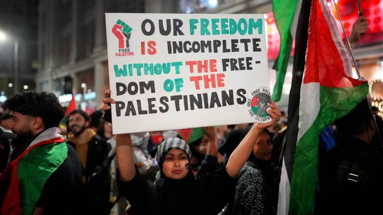 Millions Protest Attacks on Palestine